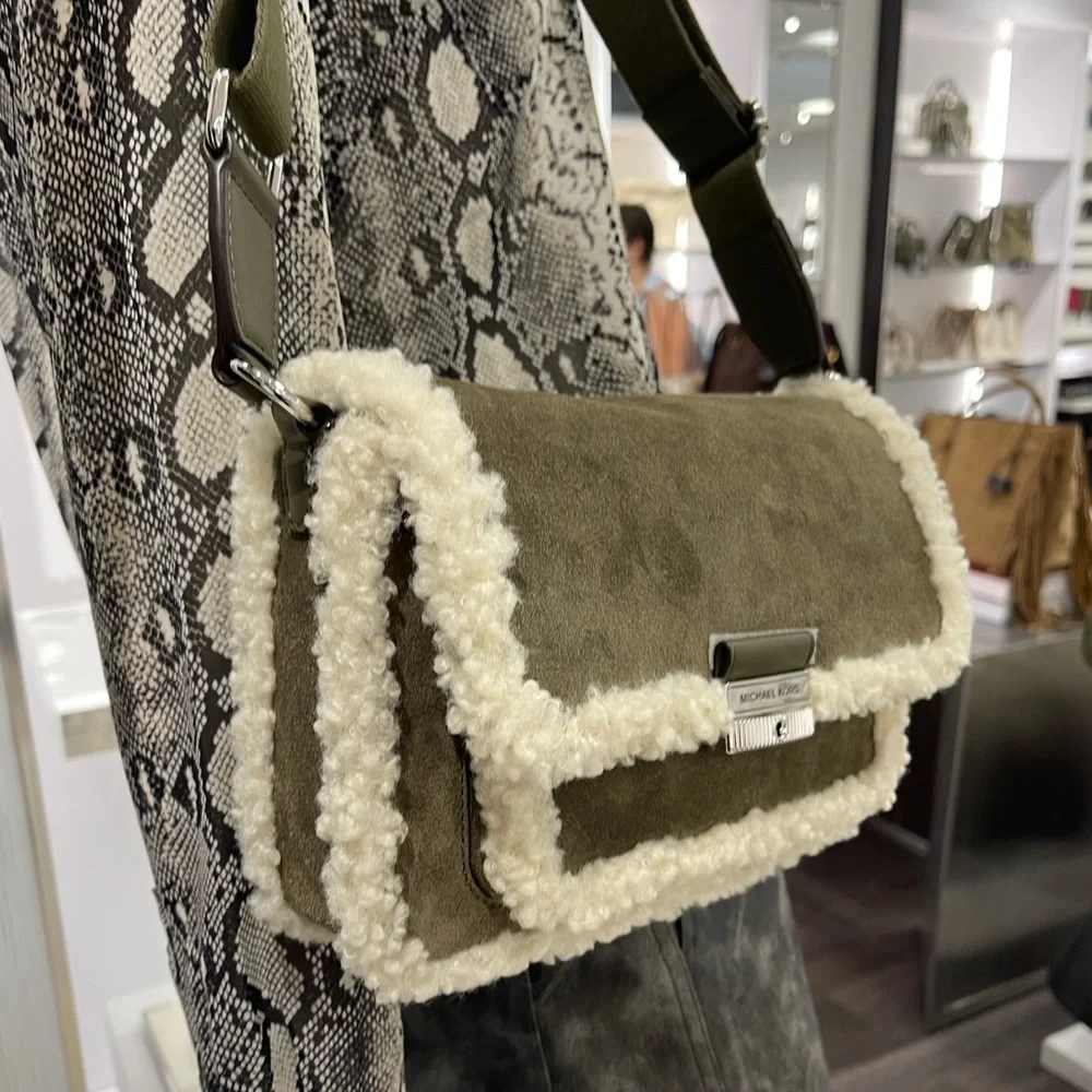 MICHAEL KORS Bradshaw Medium Suede and Faux Shearling Messenger Bag Olive  NWT